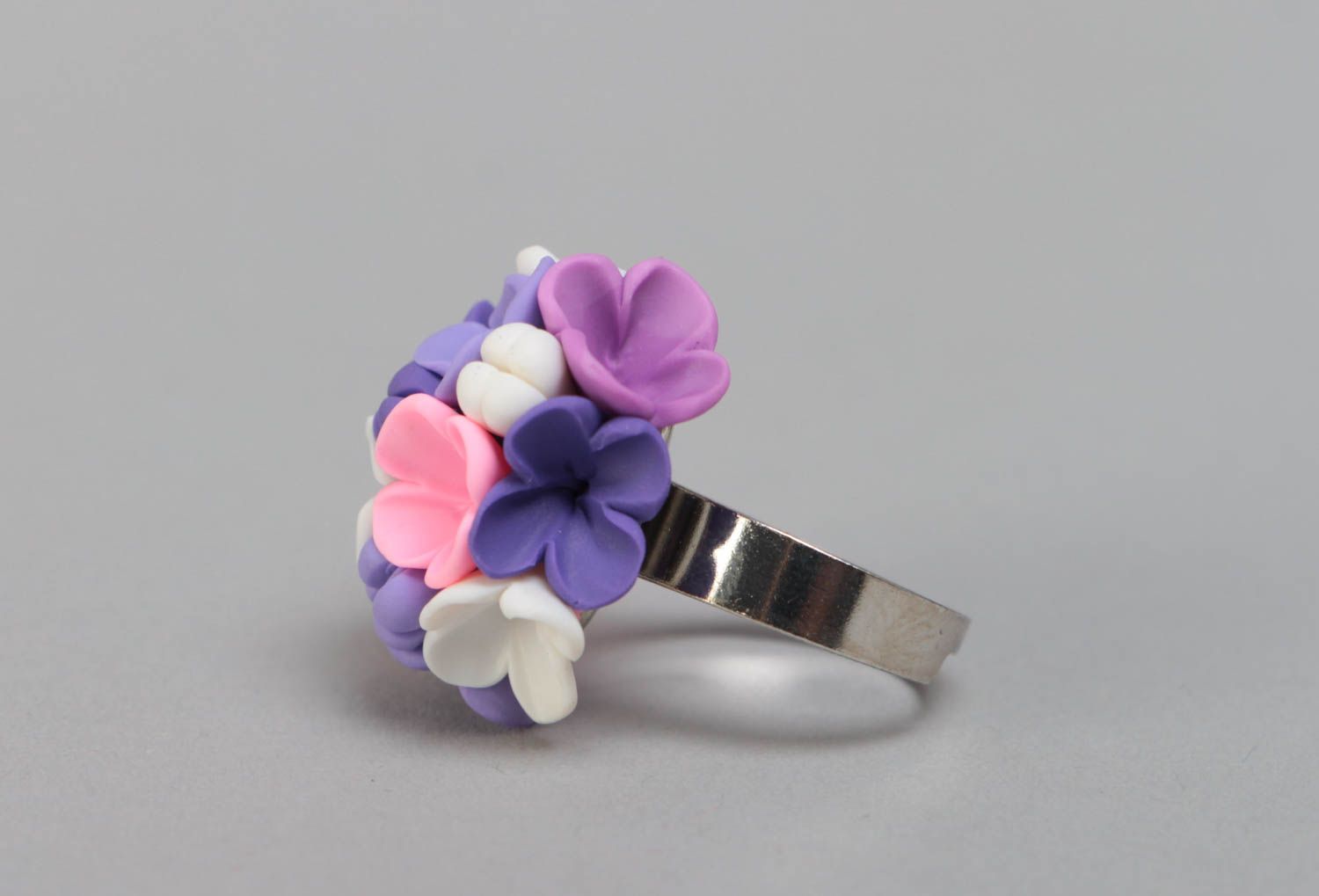 Handmade designer jewelry ring with metal basis and polymer clay flowers photo 3