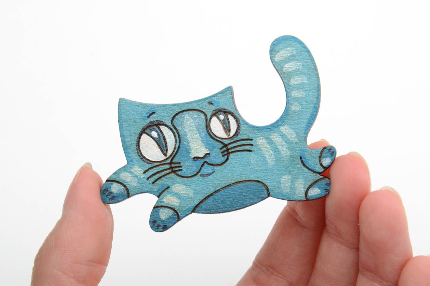 Beautiful bright painted handmade plywood brooch in the shape of cat photo 2