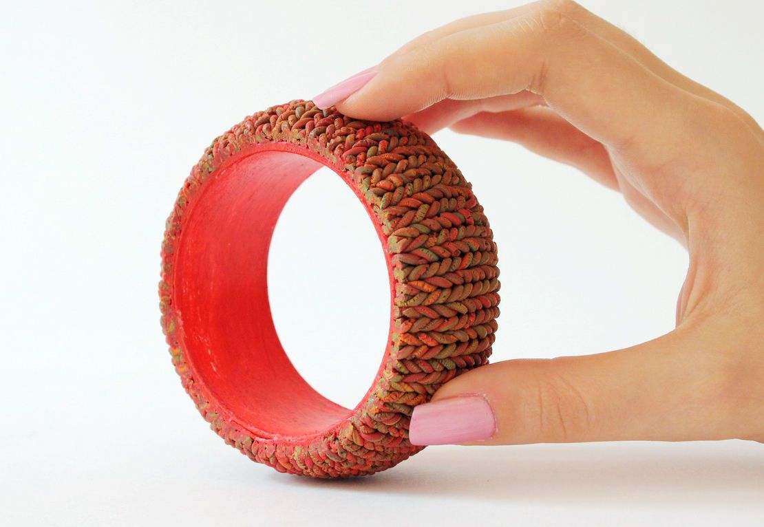 Bracelet rouge en pâte polymère fait main photo 5