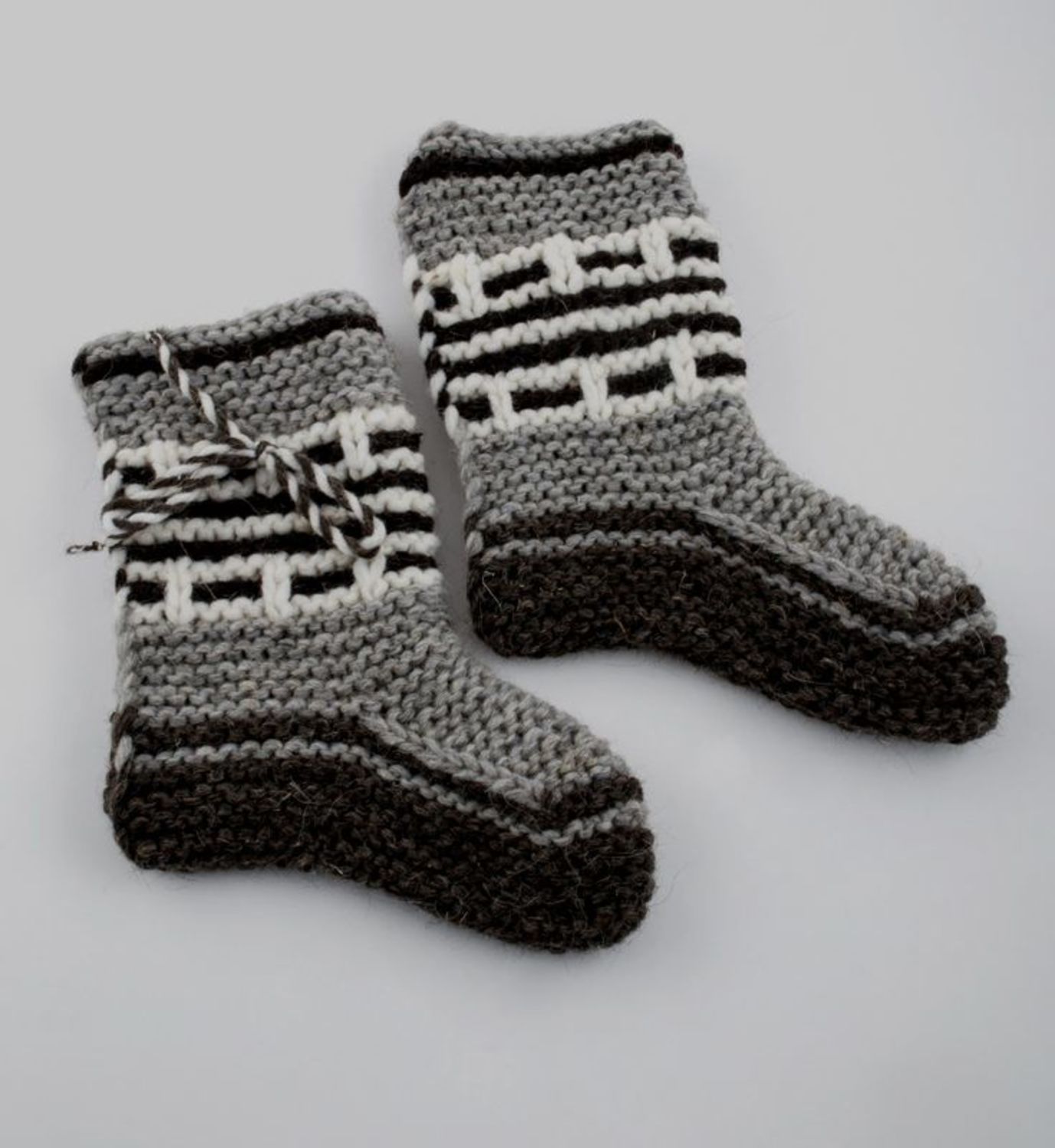 Knitted high socks for children photo 4