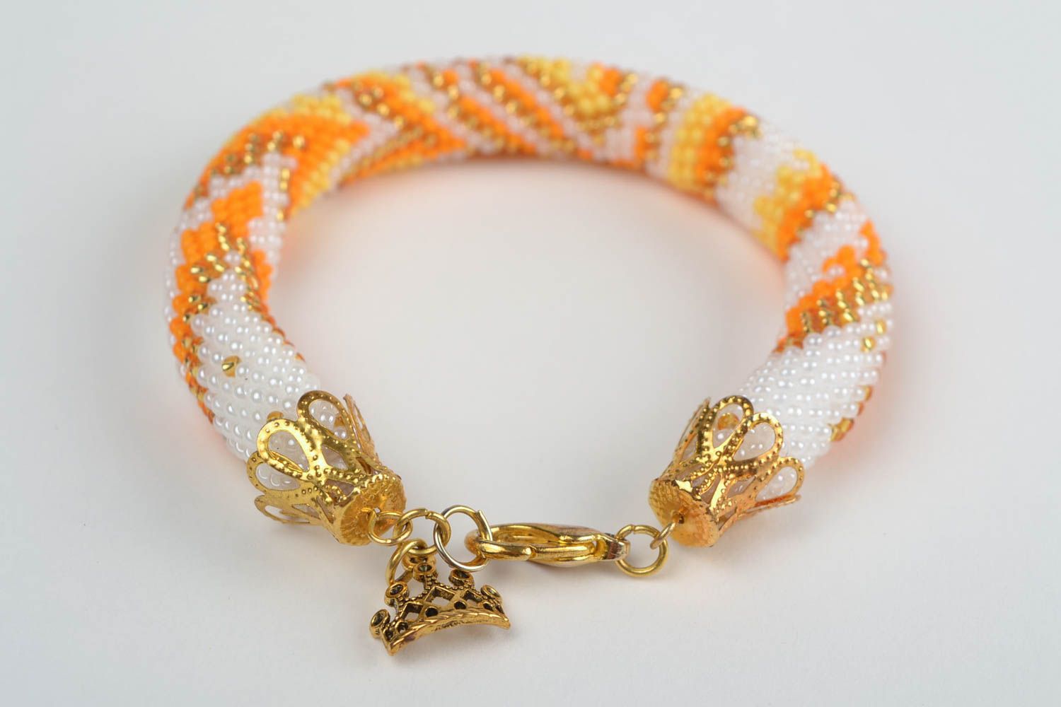 Bracelet en perles de rocaille tchèques au crochet blanc jaune fait main photo 5