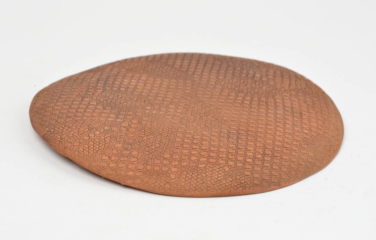 Origineller runder brauner kleiner Ton Teller mit Muster handmade Öko Geschirr foto 4