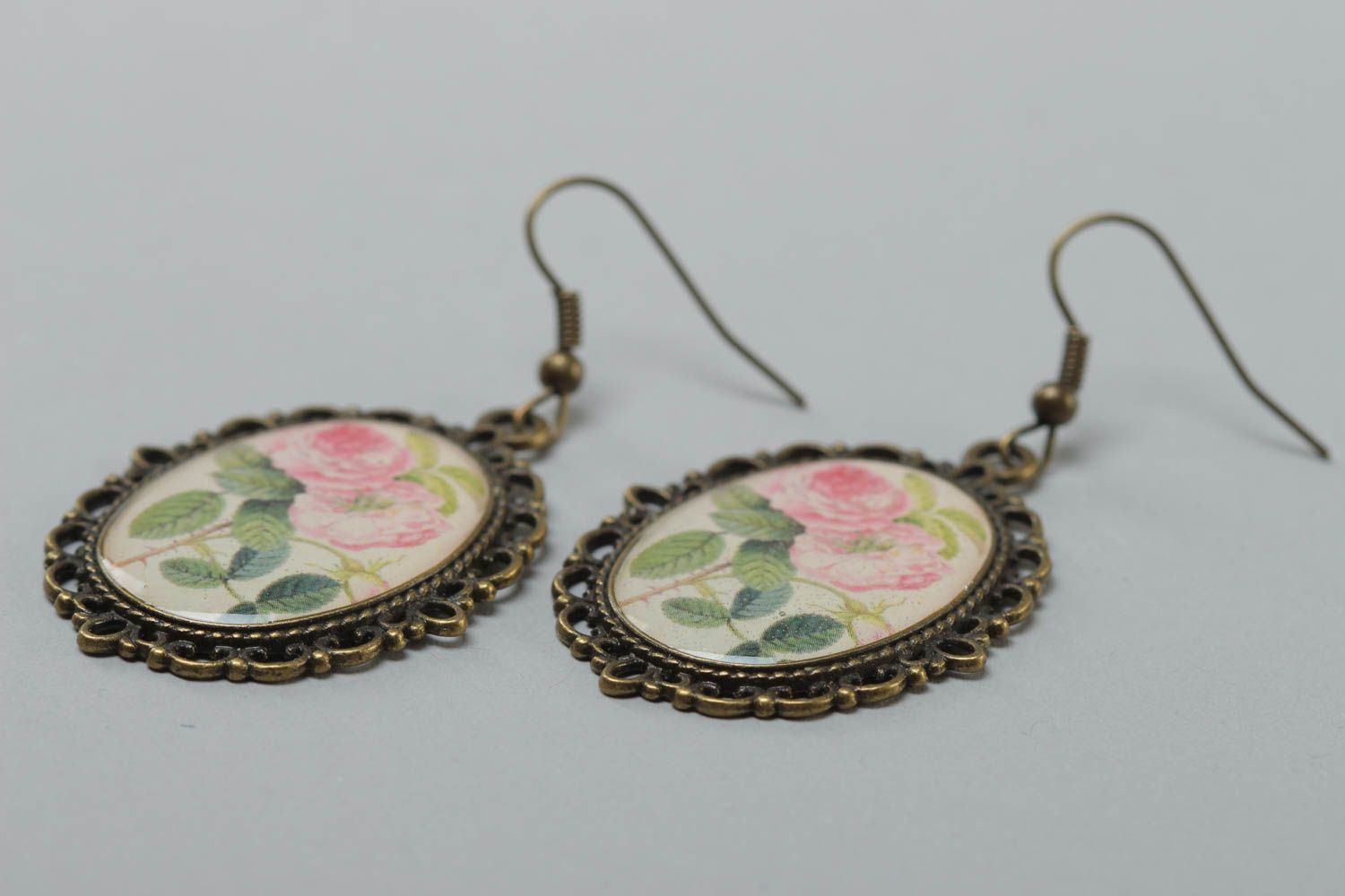 Beautiful vintage handmade glass glaze oval earrings with roses photo 3