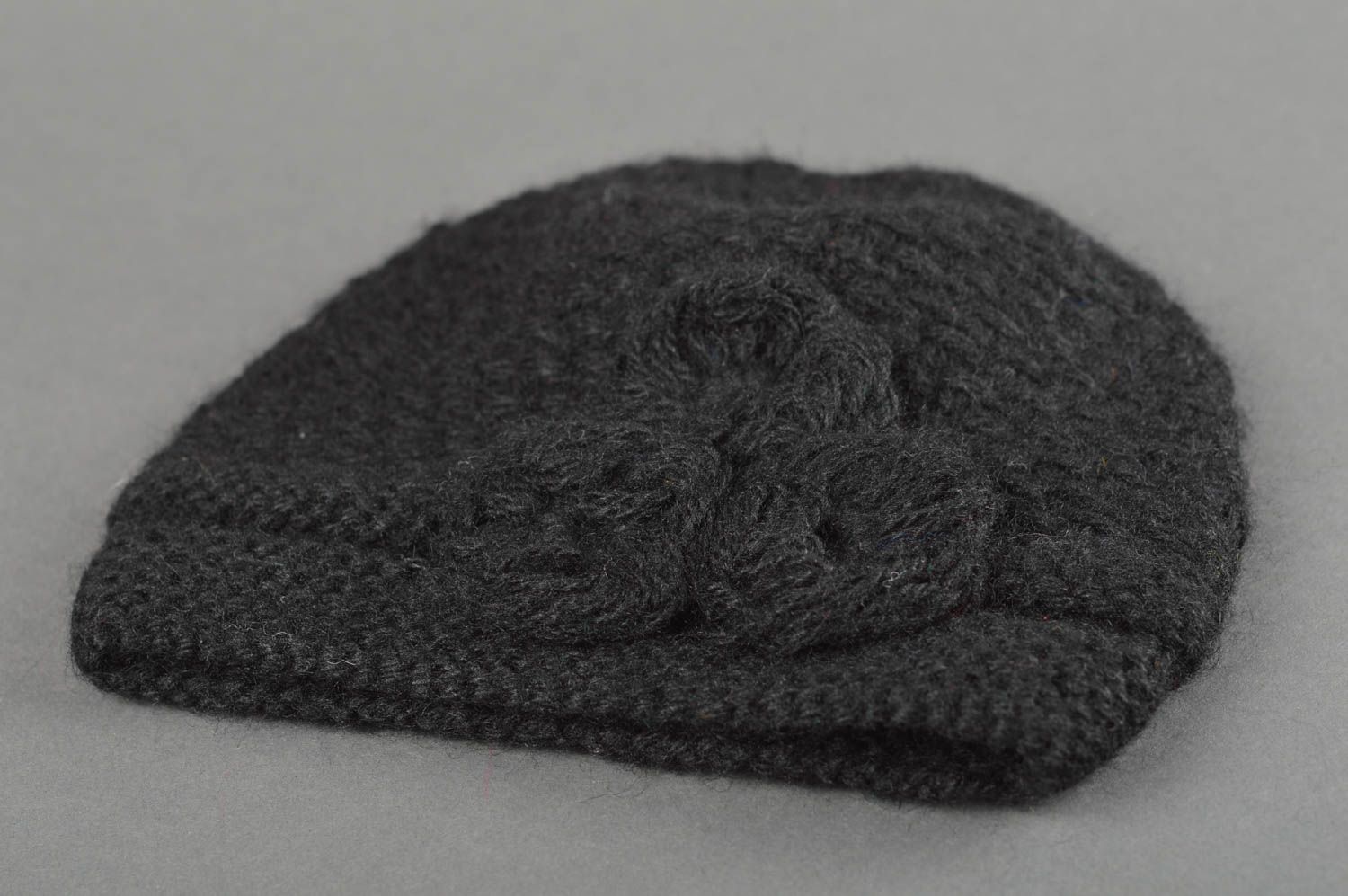 Вязаная шапка ручной работы шапка для мальчиков зимняя шапка черная теплая фото 3