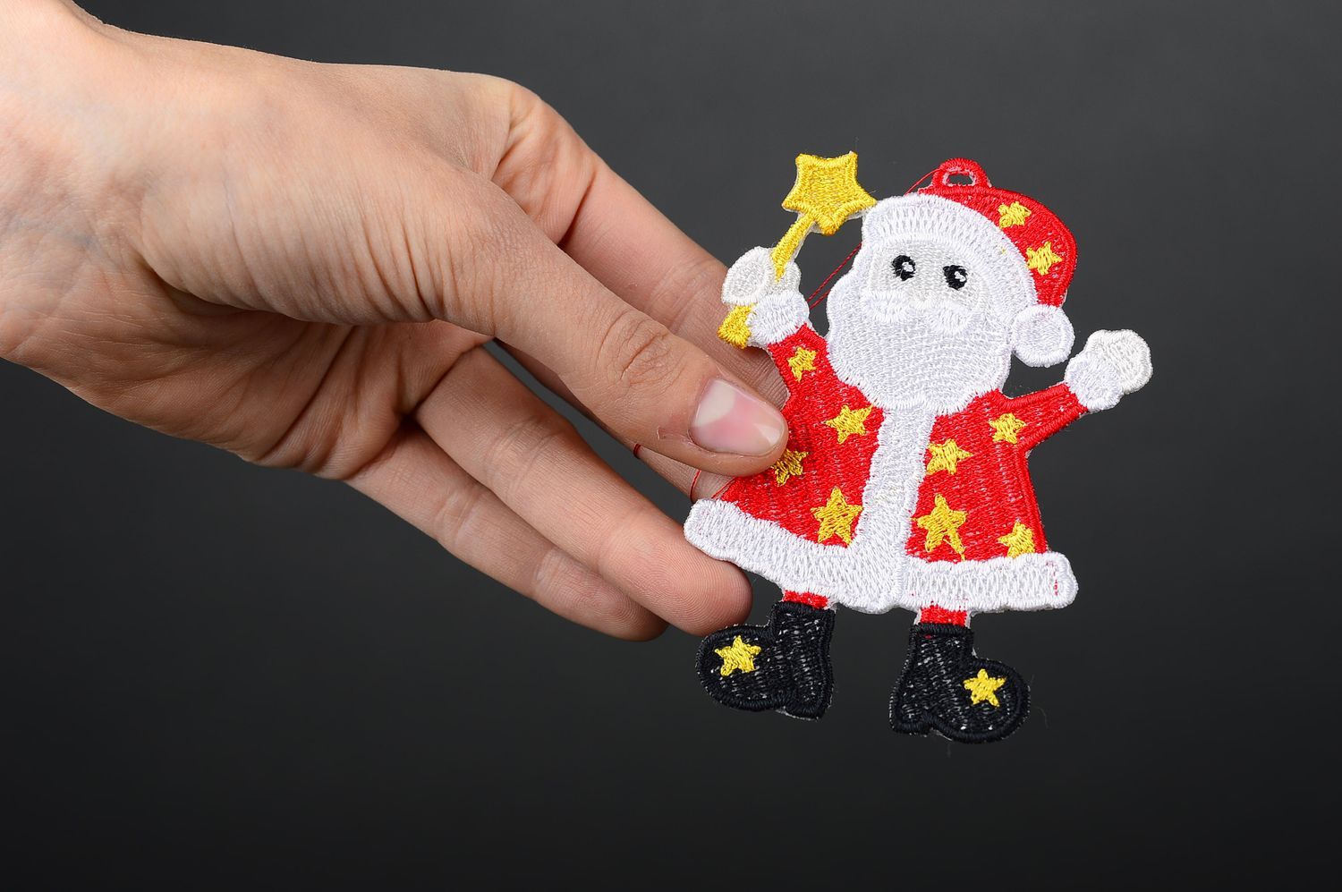 Елочная игрушка Санта ручной работы декоративная подвеска предмет декора фото 2