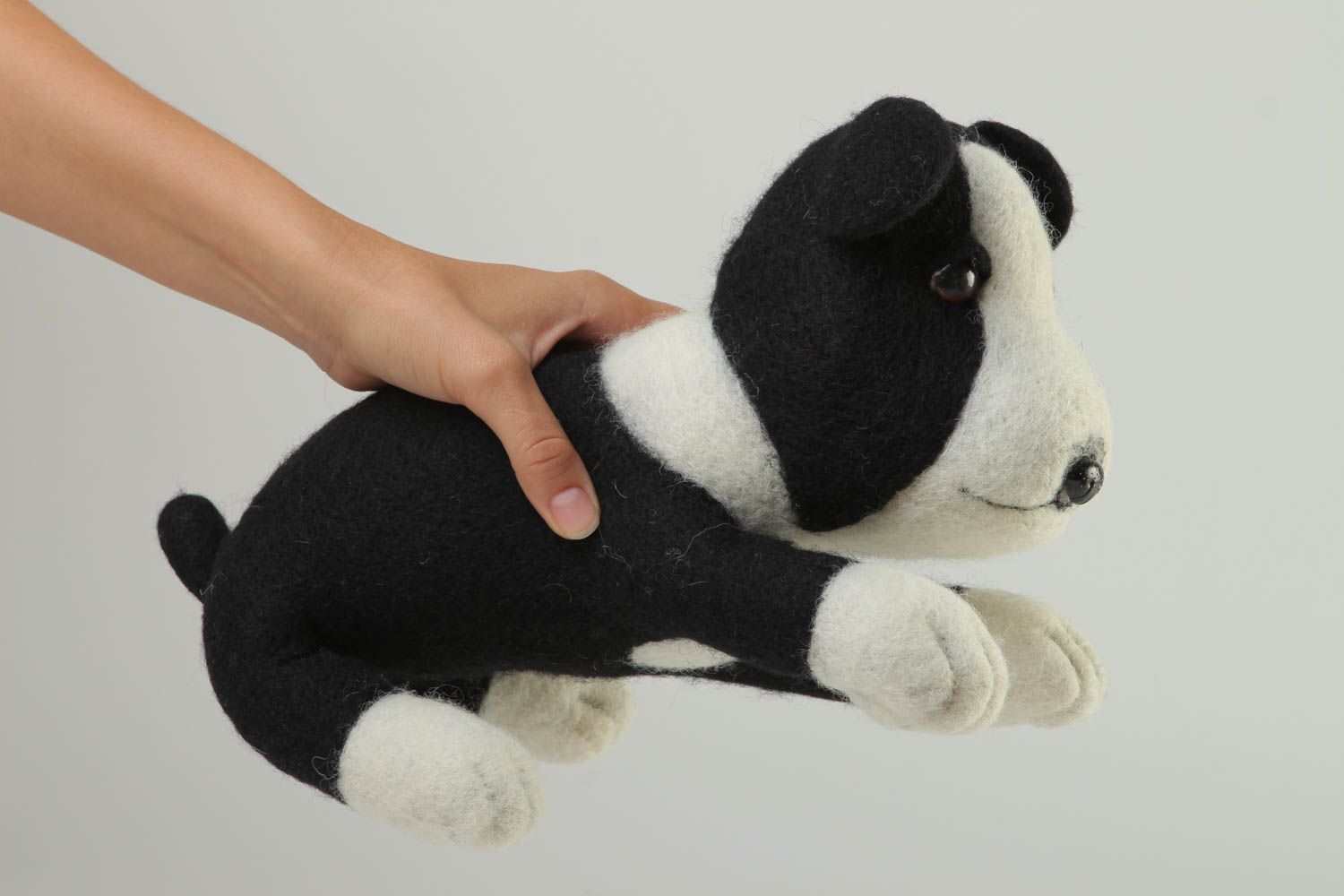 Handmade Spielsachen für Kinder Öko Kinderspielzeug Plüsch Hund schwarz weiß foto 5