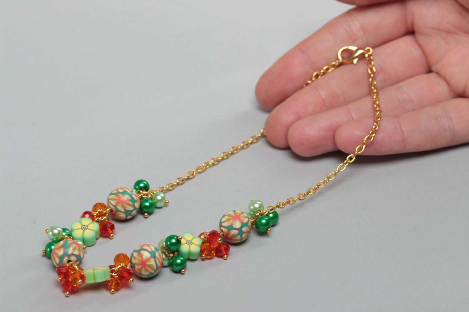 Künstlerische Halskette aus Polymerton für Kinder mit Kette schön handgeschaffen foto 5