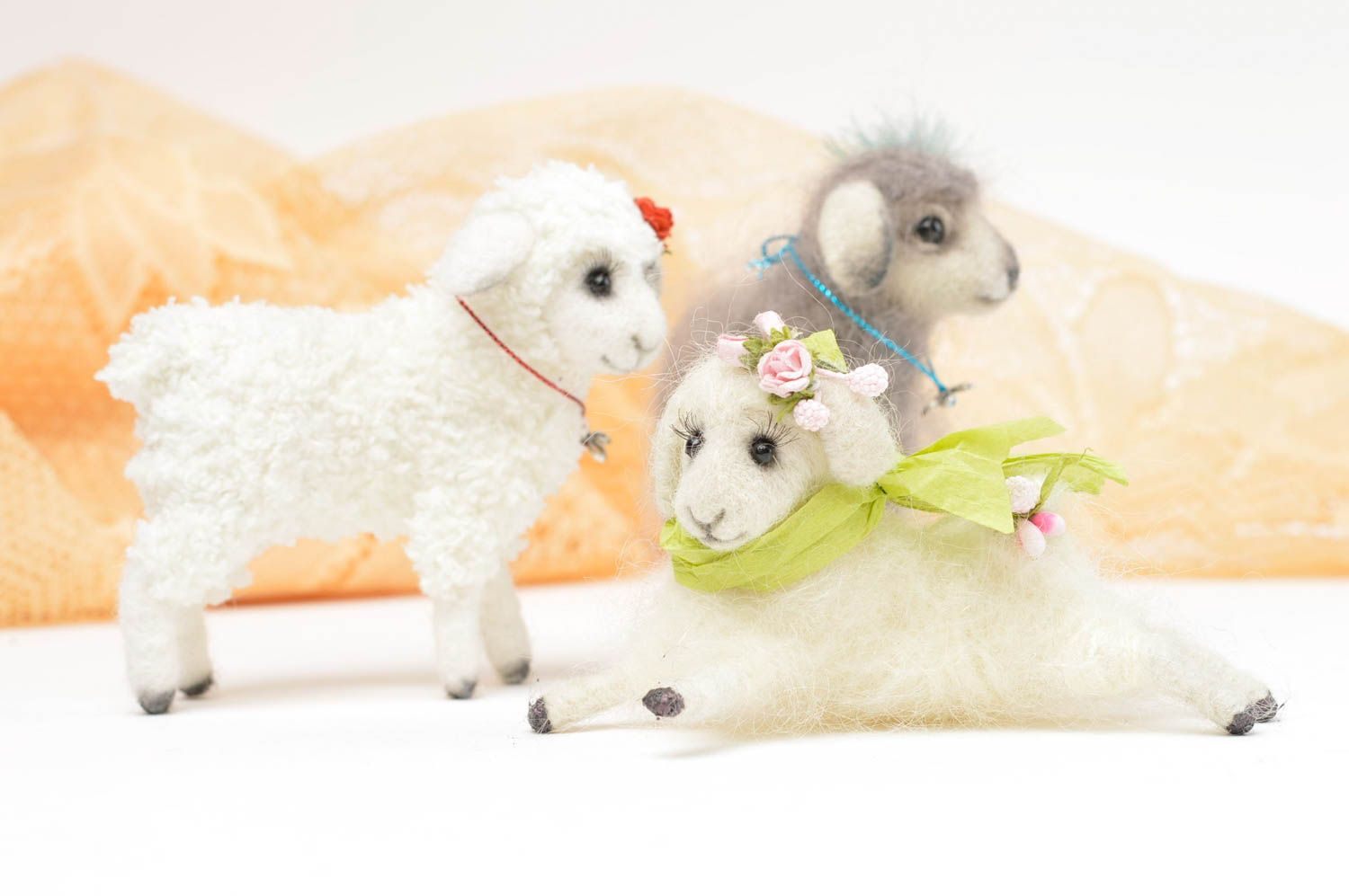 Handmade Spielzeug Set Stoff Tiere Geschenk Idee Kuschel Tiere Schafe schön foto 2