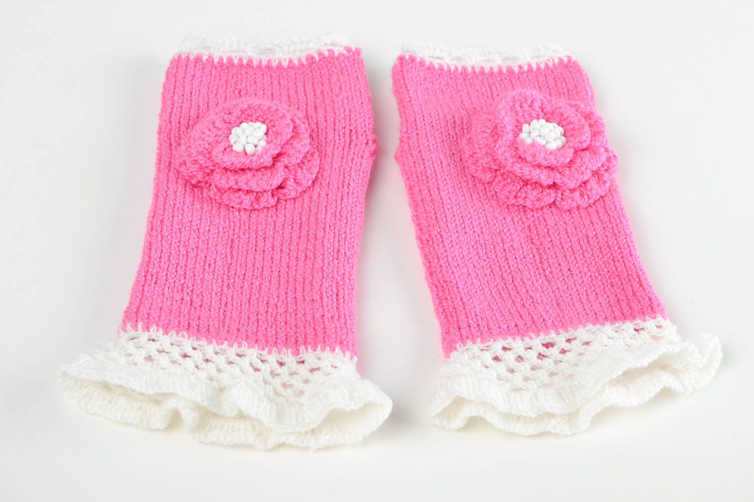 Вязаные митенки ручной работы розовые нежные женские перчатки митенки крючком фото 4