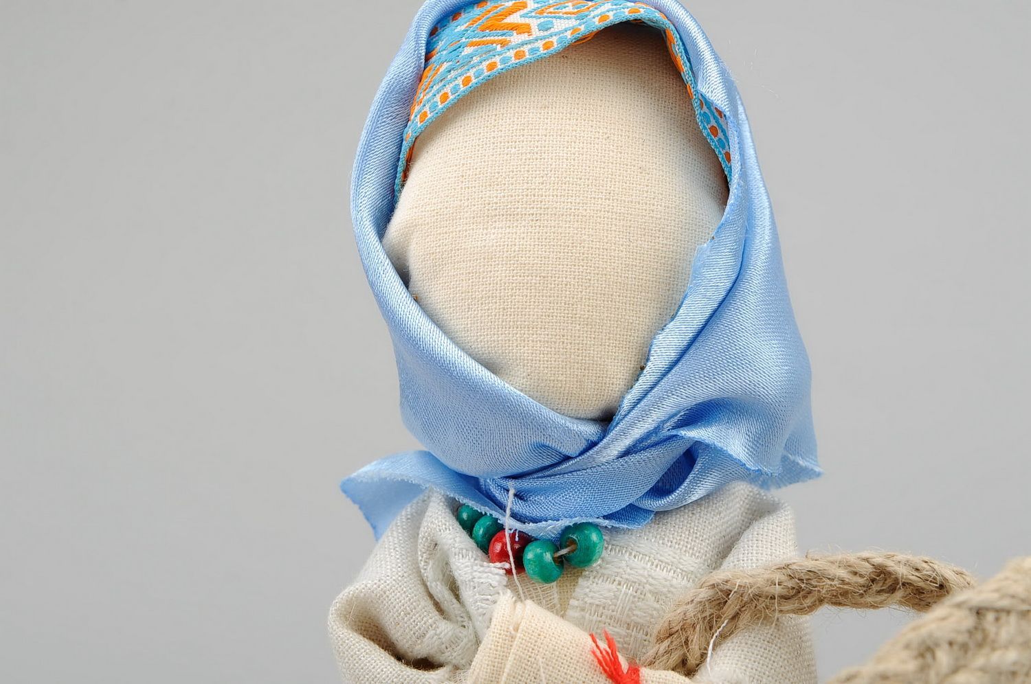 Bambola etnica di stoffa fatta a mano amuleto talismano slavo foto 5
