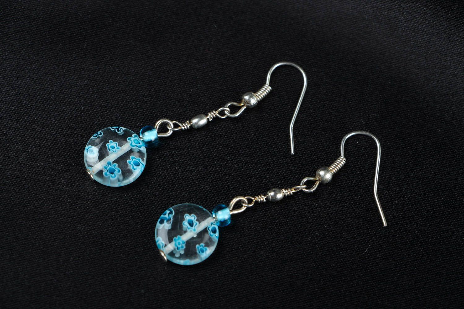 Boucles d'oreilles artisanales en perles de verre photo 1
