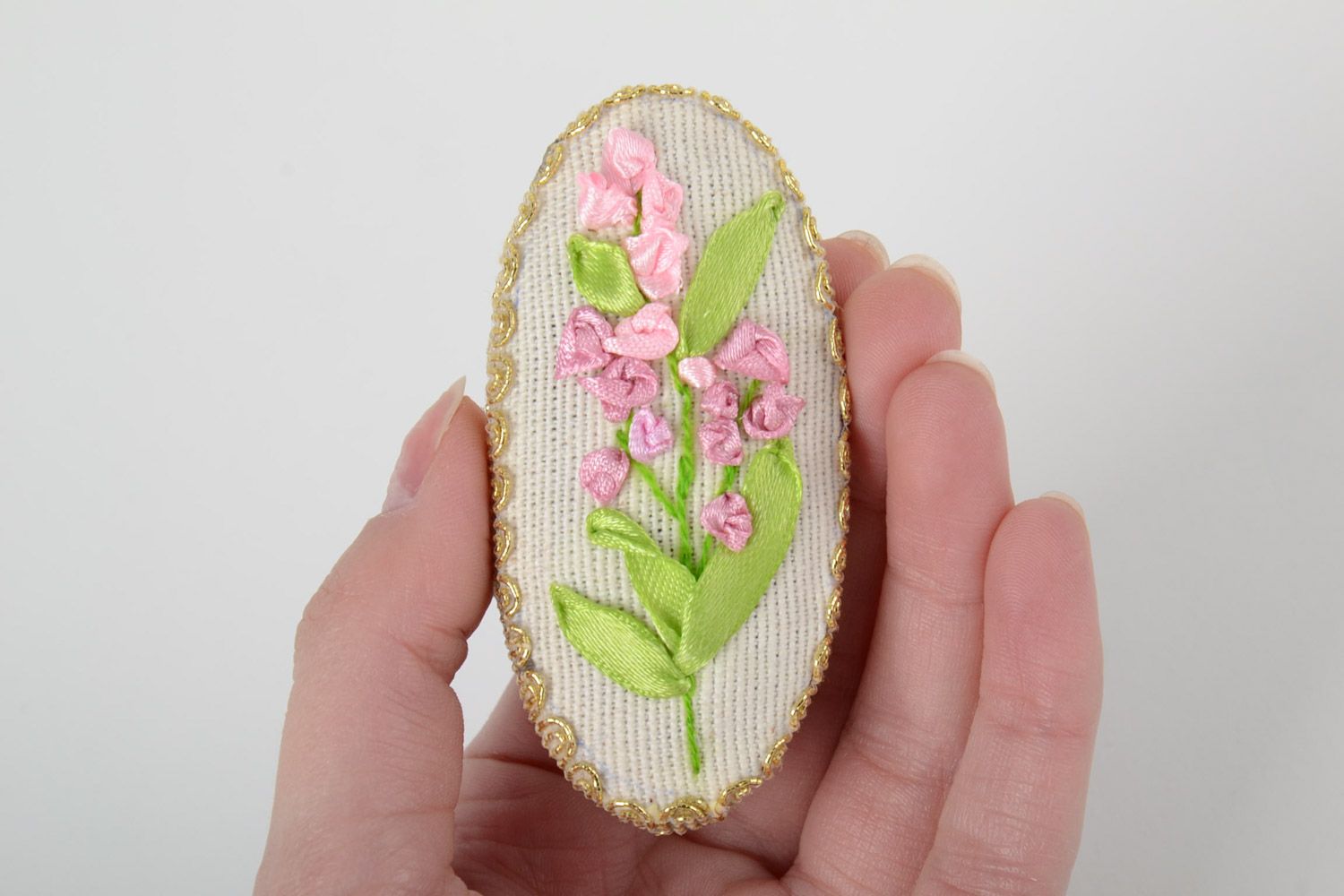 Handmade textile brooch with pink flowers satin ribbon embroidery photo 5