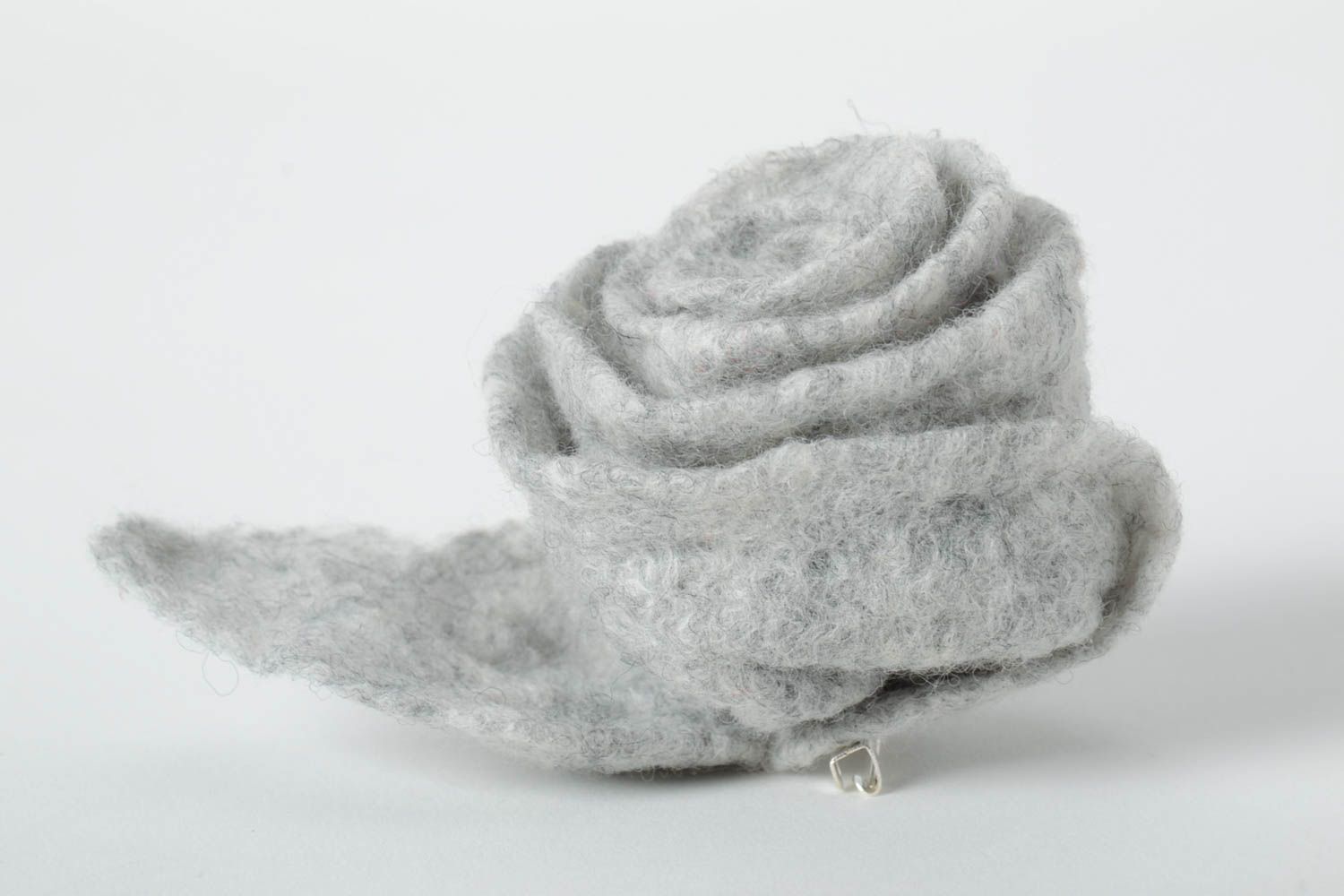Broche en laine feutrée à l'eau faite main rose grise Cadeau pour femme photo 3