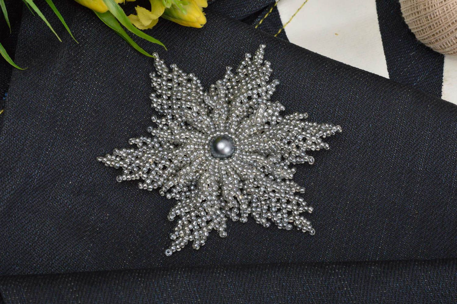 Flower brooch handmade seed bead brooch fashion bijouterie vintage brooches photo 1