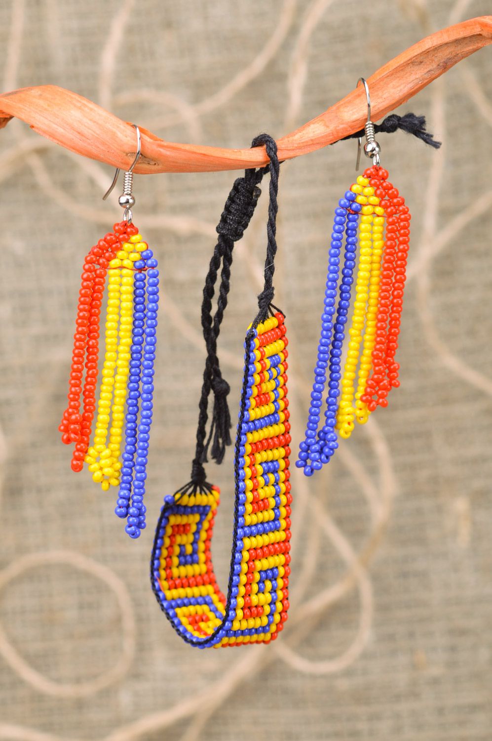 Boucles d'oreilles et bracelet en perles de rocaille faits main tricolores photo 1