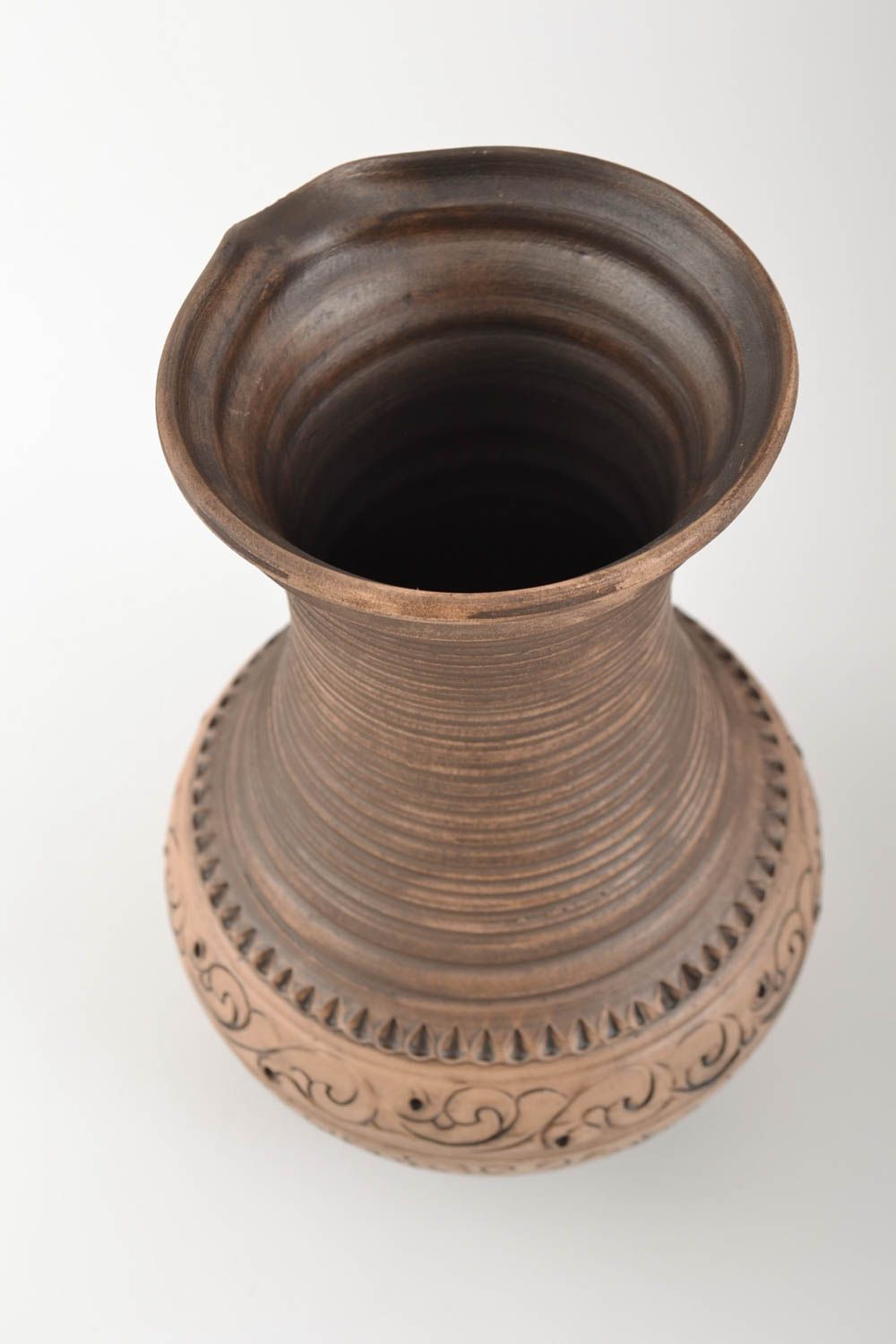 Belle cruche céramique 75 cl faite main brune avec ornements vaisselle écolo photo 4