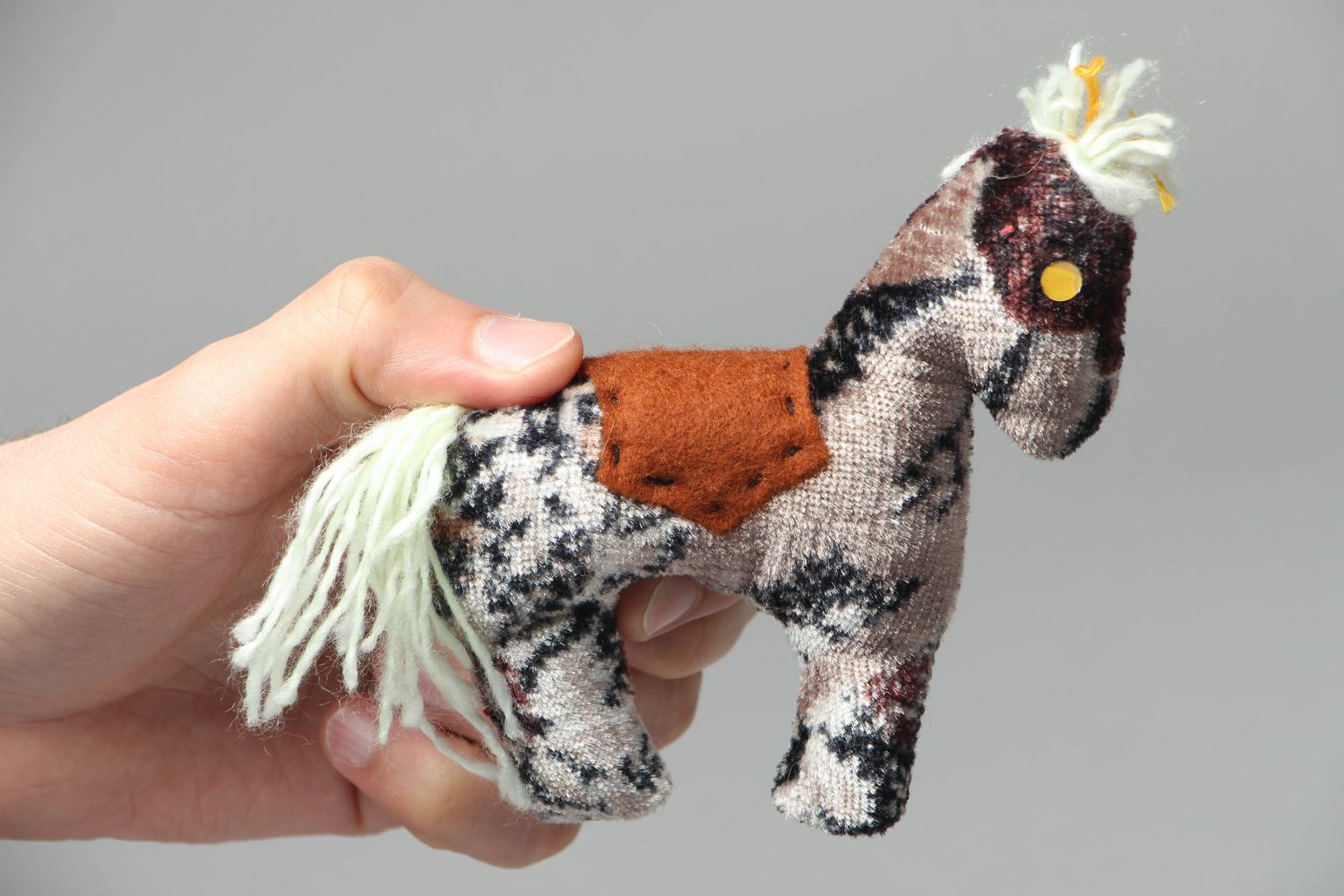 Cavallo carino fatto a mano pupazzo di peluche giocattolo simpatico da bambini foto 4