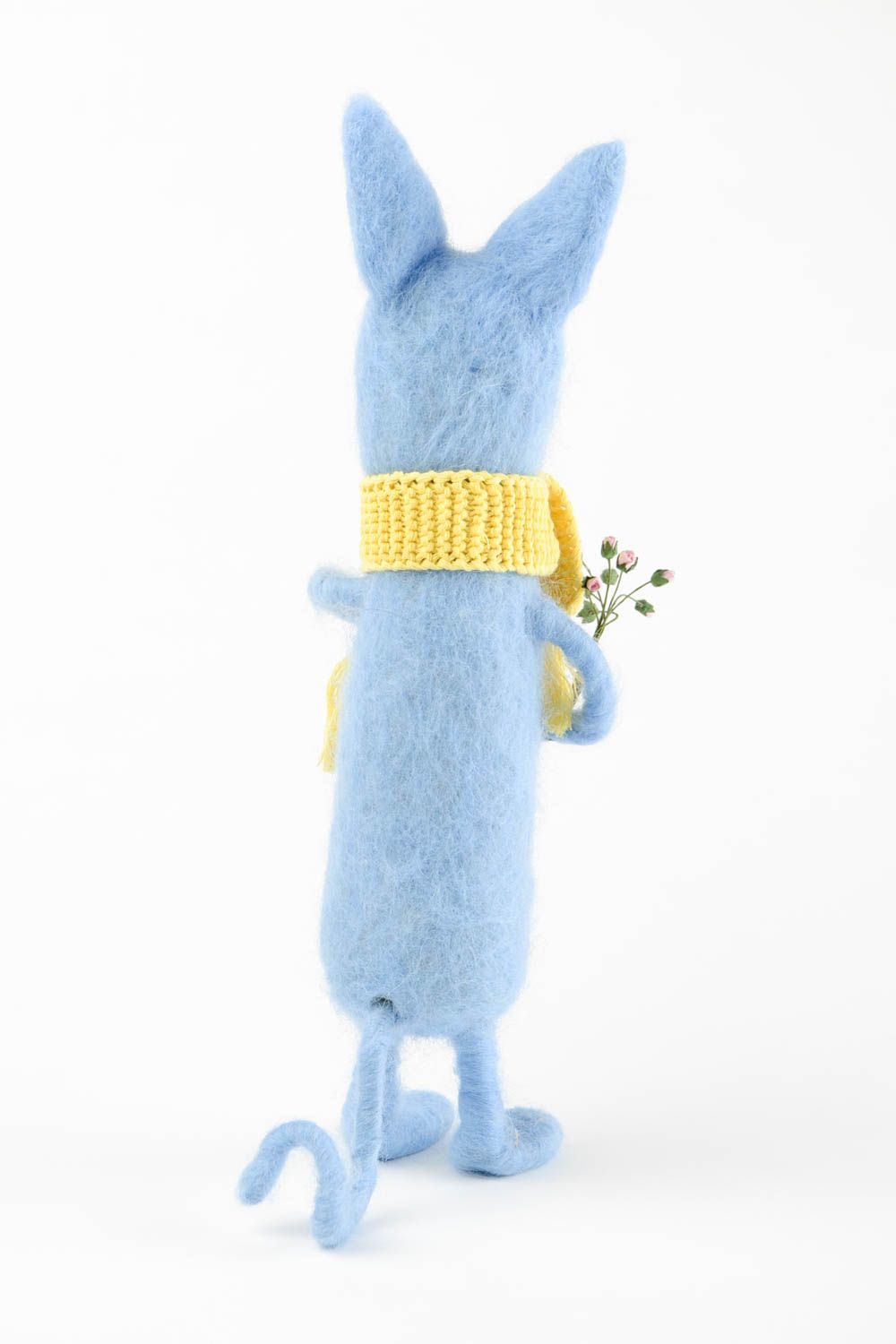 Peluche chat bleu avec écharpe Jouet fait main en laine feutrée Cadeau enfant photo 5