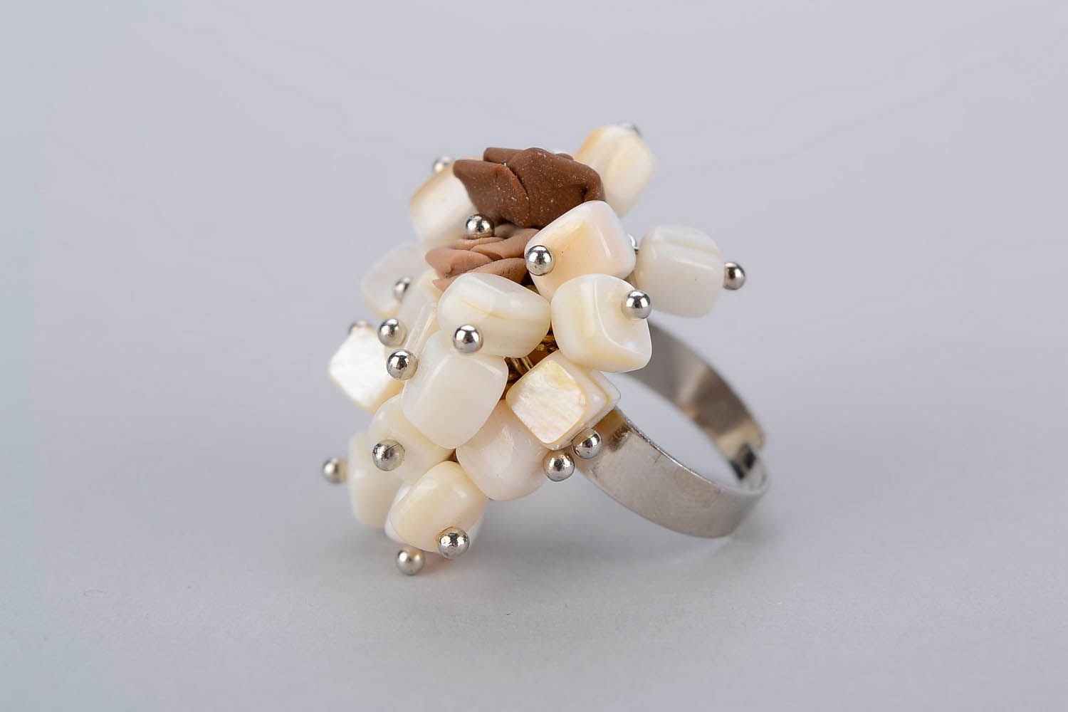 Ring with mother-of-pearl photo 3