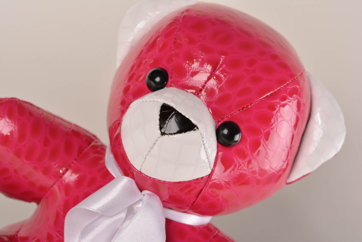 Juguete artesanal de cuero rosado muñeco de peluche regalo original Osito foto 2