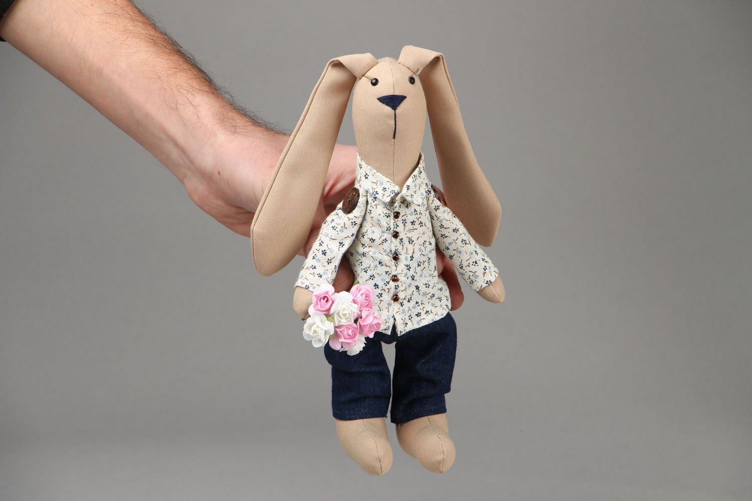 Kuschelige Puppe aus Stoff Baumwolle und Gabardine foto 4