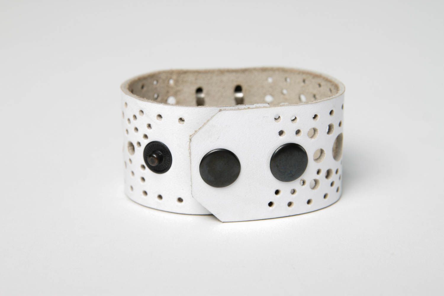 Bracciale in pelle fatto a mano accessorio originale braccialetto di moda foto 5