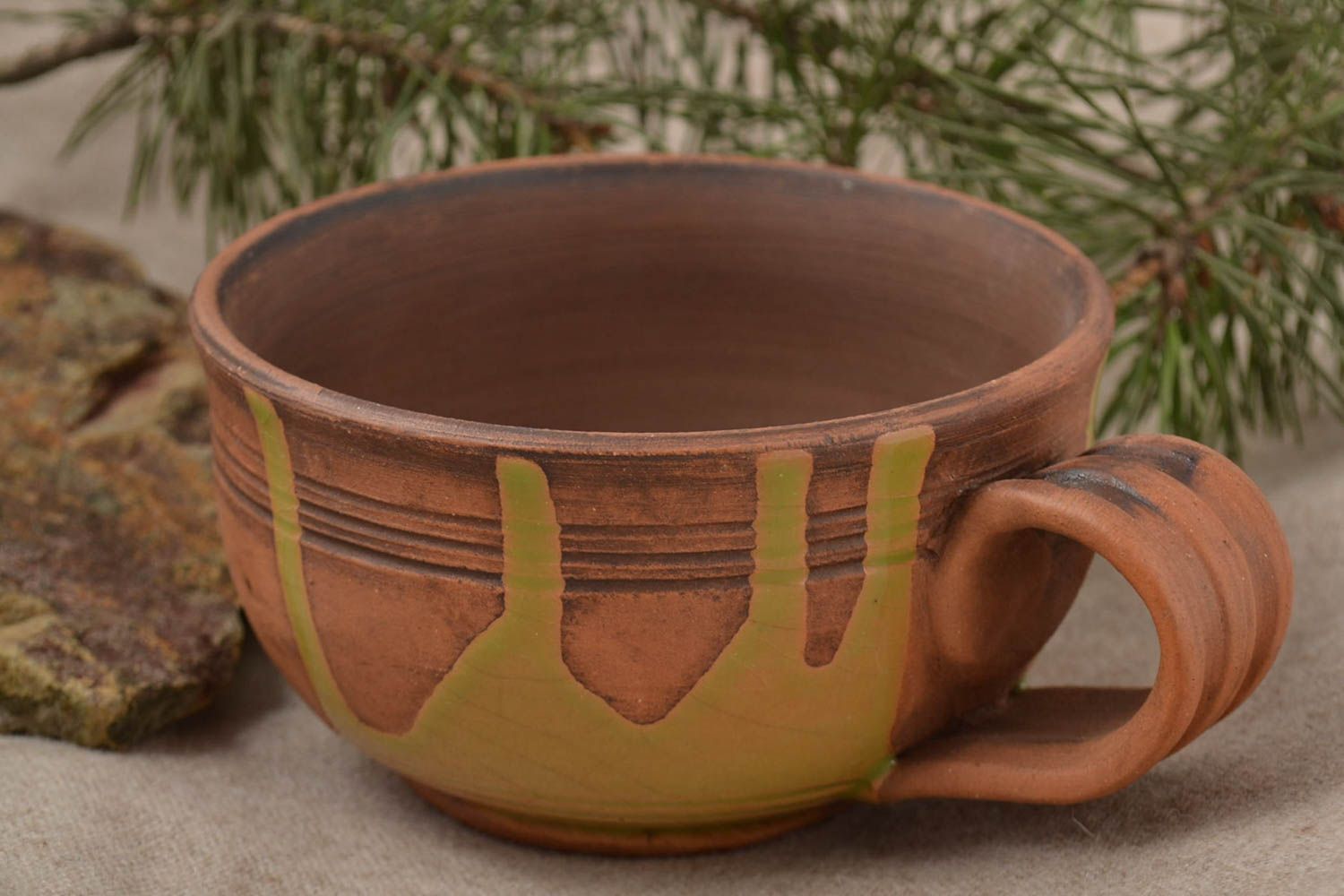 Brown ceramic cup with handle 0,4 lb photo 1