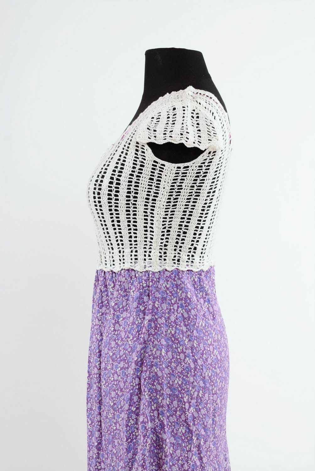 Robe tricotée au crochet lilas d'été photo 3