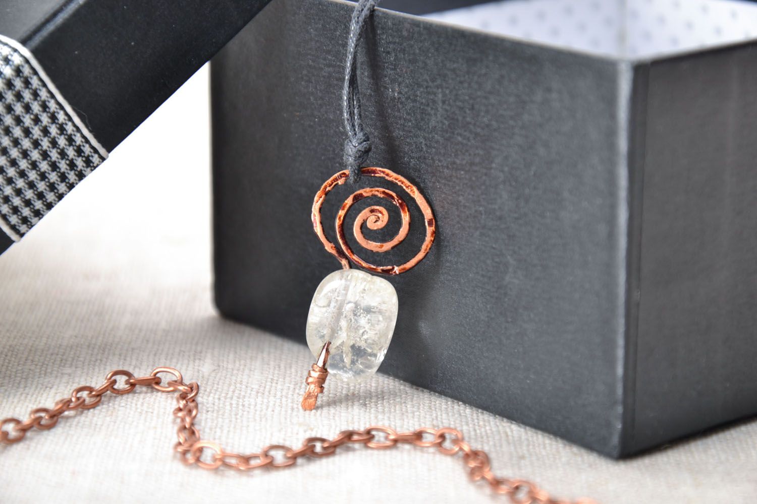 Designer copper pendant with mountain crystal photo 1