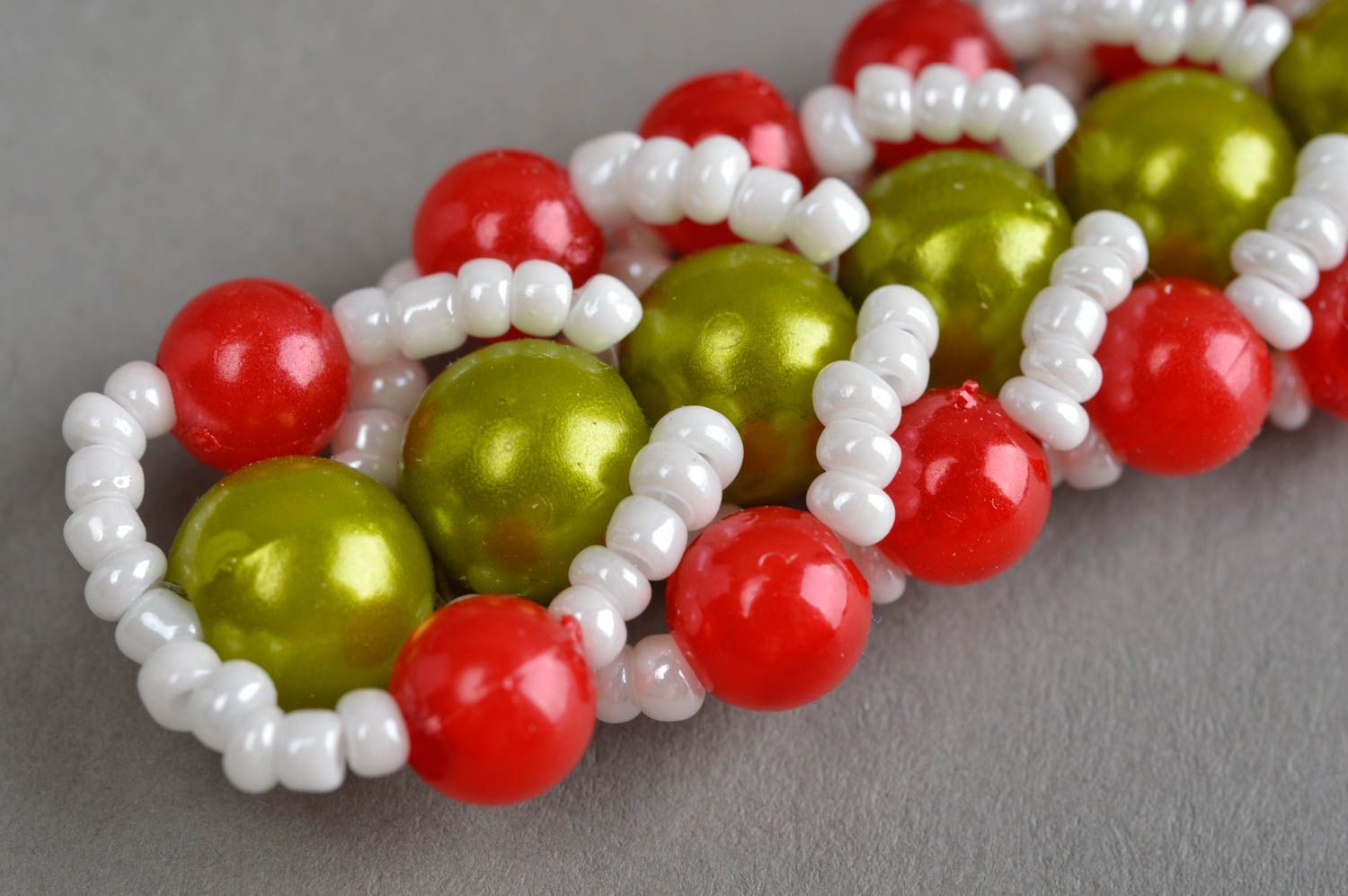 Boucles d'oreilles en perles de rocaille faites main multicolores pendantes photo 5