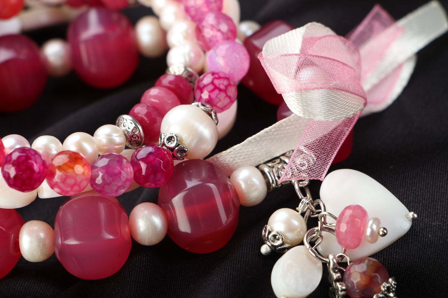 Bracelet with pearl and nacre photo 2