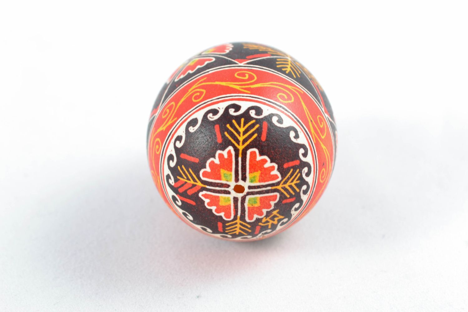 Huevo de Pascua artesanal ucraniano  foto 3