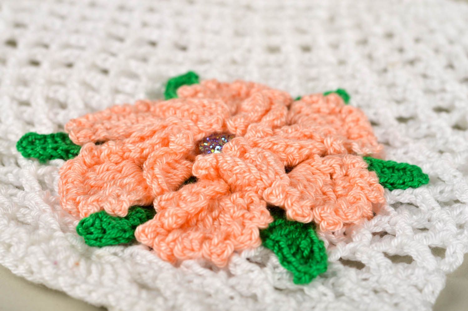 Bonnet tricot fait main Chapeau au crochet blanc fleur pêche Vêtement fille photo 4