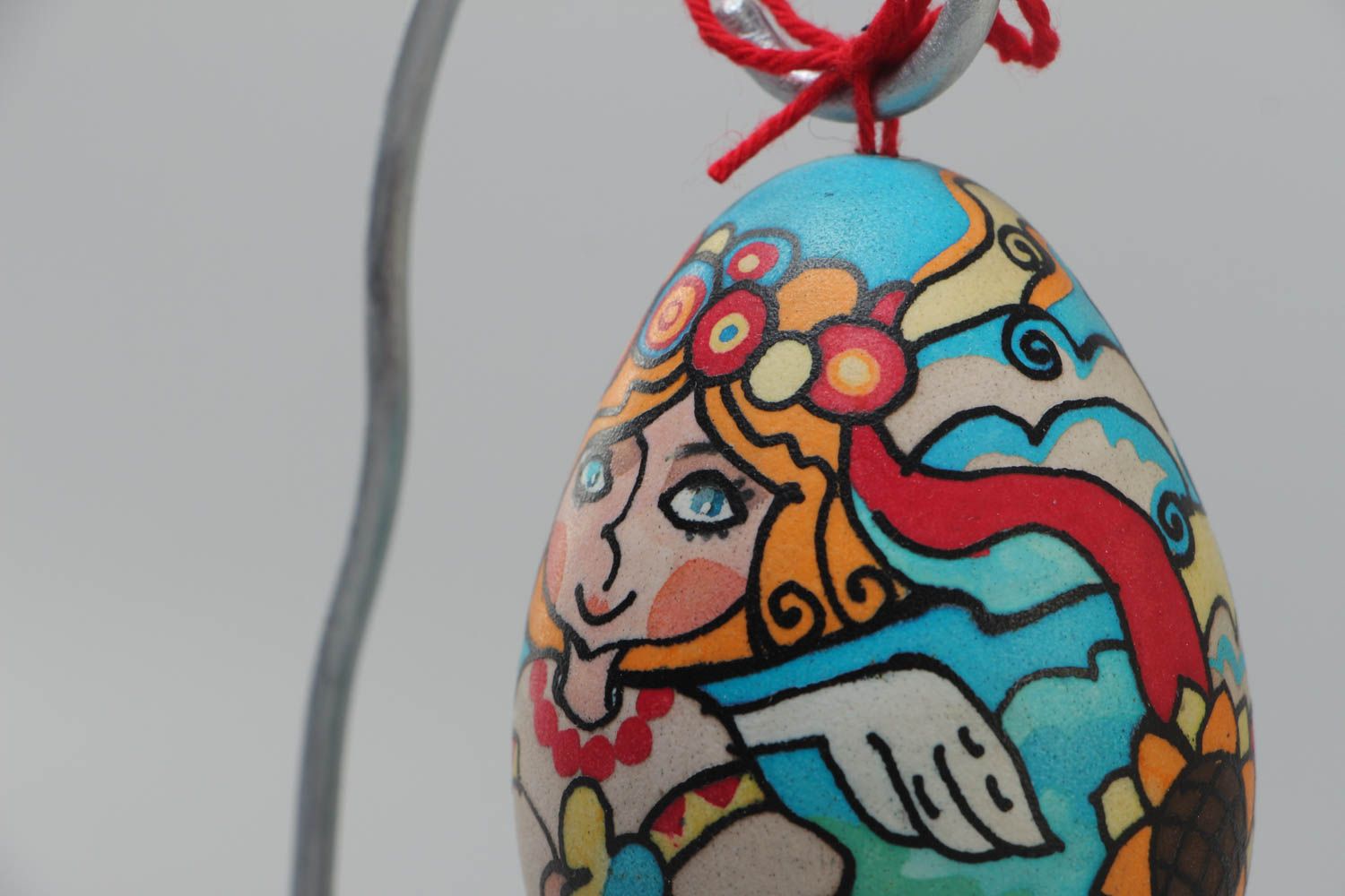 Oeuf de Pâques multicolore peint avec support métallique fait main original photo 3