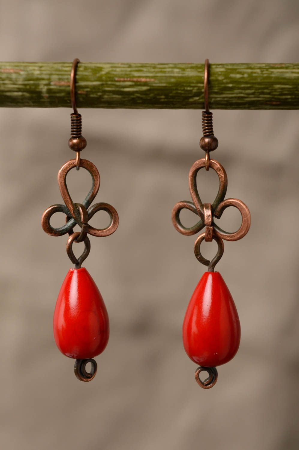 Wire wrap earrings with coral photo 4