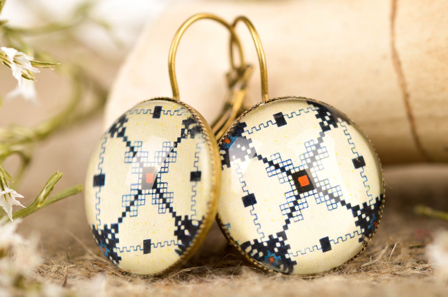 Vintage earrings handmade round-shaped earrings fashion jewelry stylish jewelry photo 1