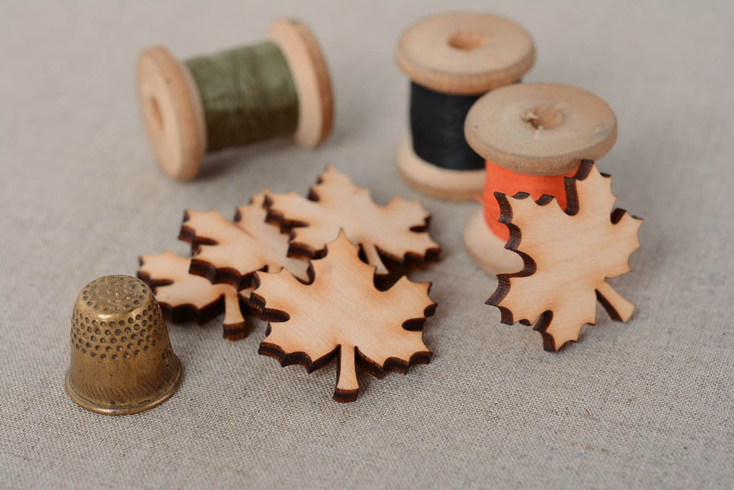 Craft blanks in the shape of maple-leaves photo 2