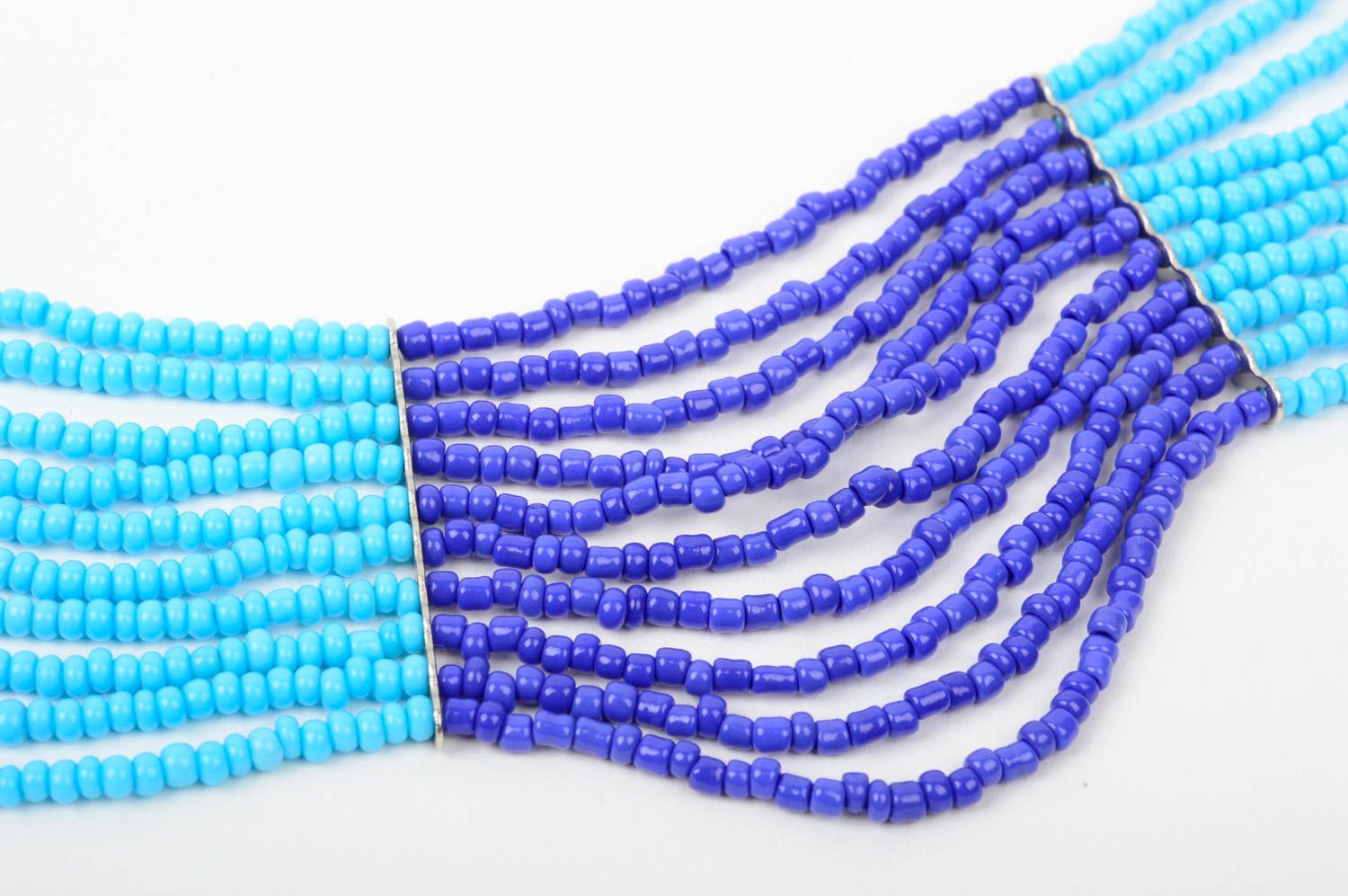 Колье из бисера ручной работы украшение на шею голубое бижутерия из бисера фото 5