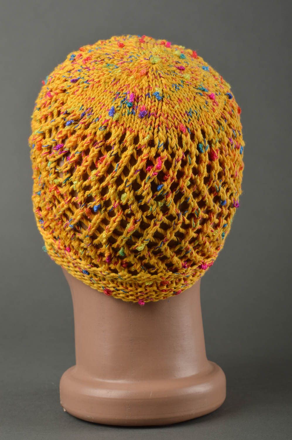 Bonnet tricot fait main Chapeau au crochet design léger jaune Vêtement enfant photo 2