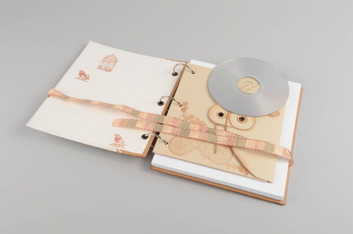 Schönes Gästebuch zur Hochzeit oder Geburtstag mit Abteilung für CD handmade foto 3