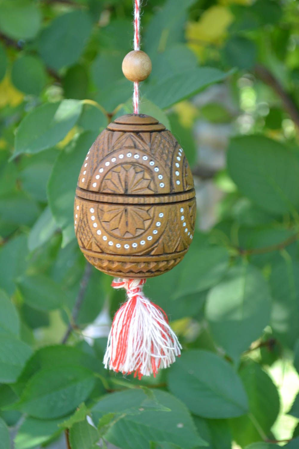 Пасхальное яйцо ручной работы подарок на Пасху резной подарок из дерева фото 1