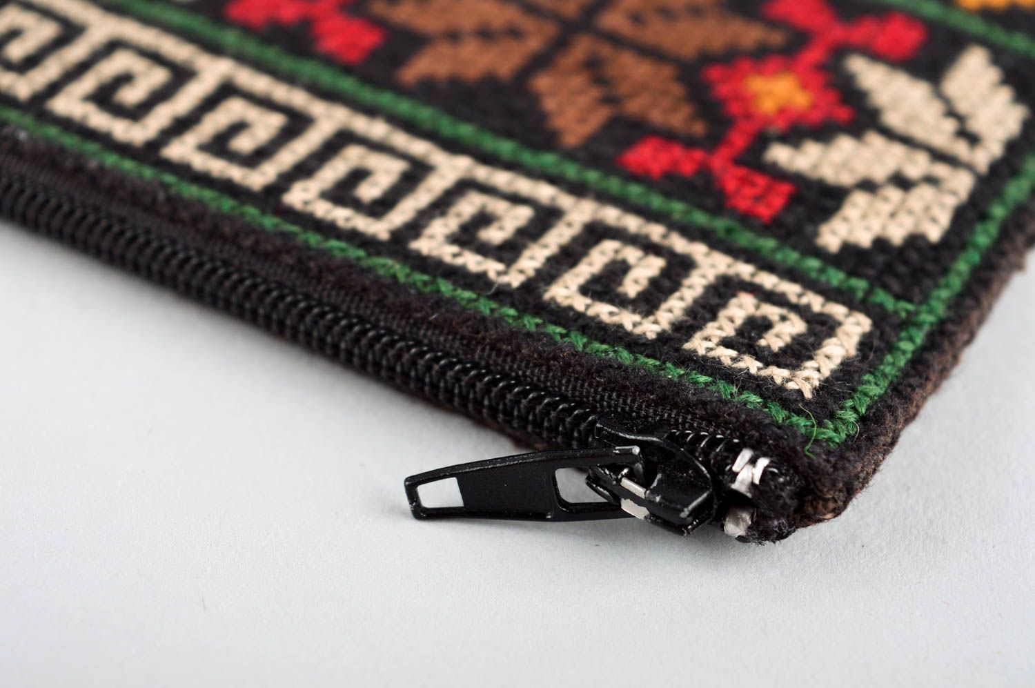 Handmade fabric purse textile purse designs modern embroidery fashion tips photo 4