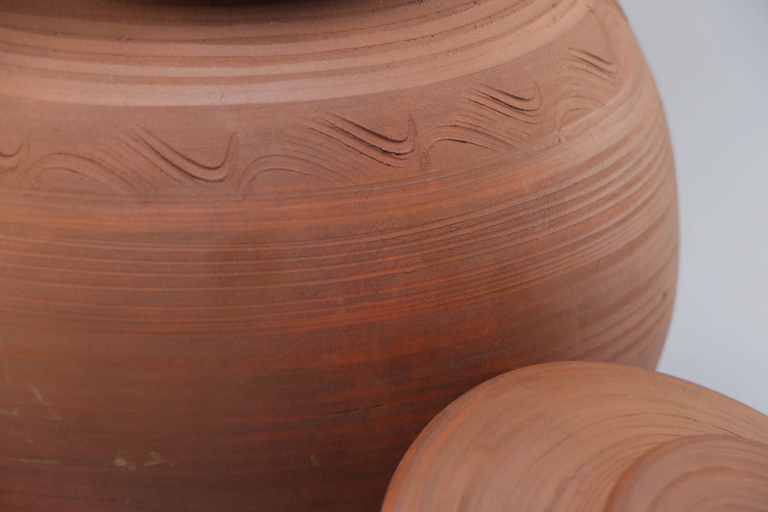 Handmade Keramik Schmortopf aus Ton 3 L in Milchbrennen Technik mit Deckel schön foto 4