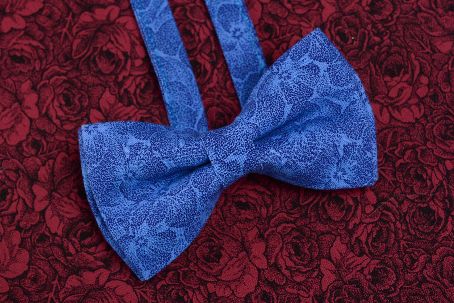 Темно-синий галстук-бабочка фото 3