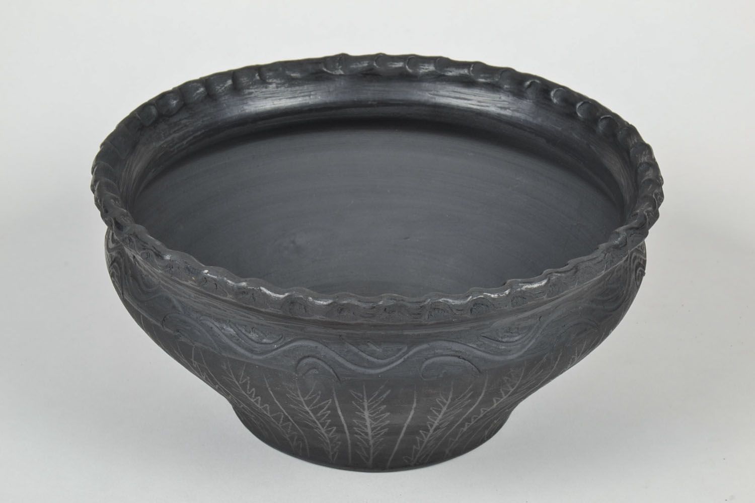 Ceramic bowl with pattern photo 3