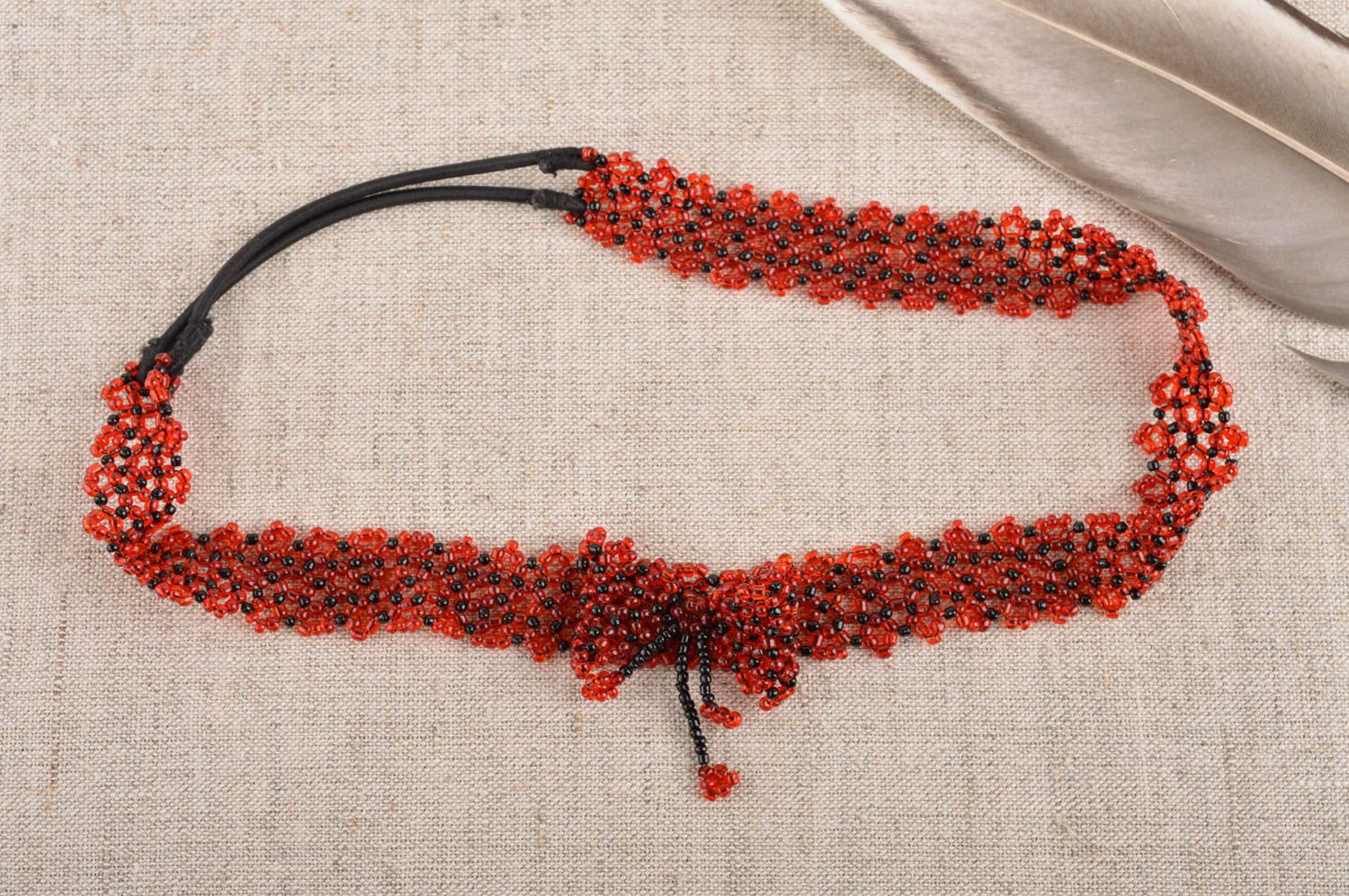 Rotes Haarband mit Perlen handgemachter Schmuck  Accessoire für Haare  foto 1