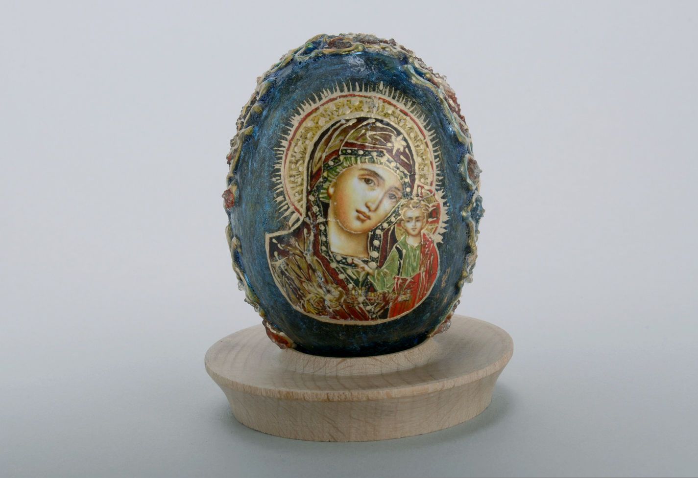 An Egg Kazan Madonna photo 2