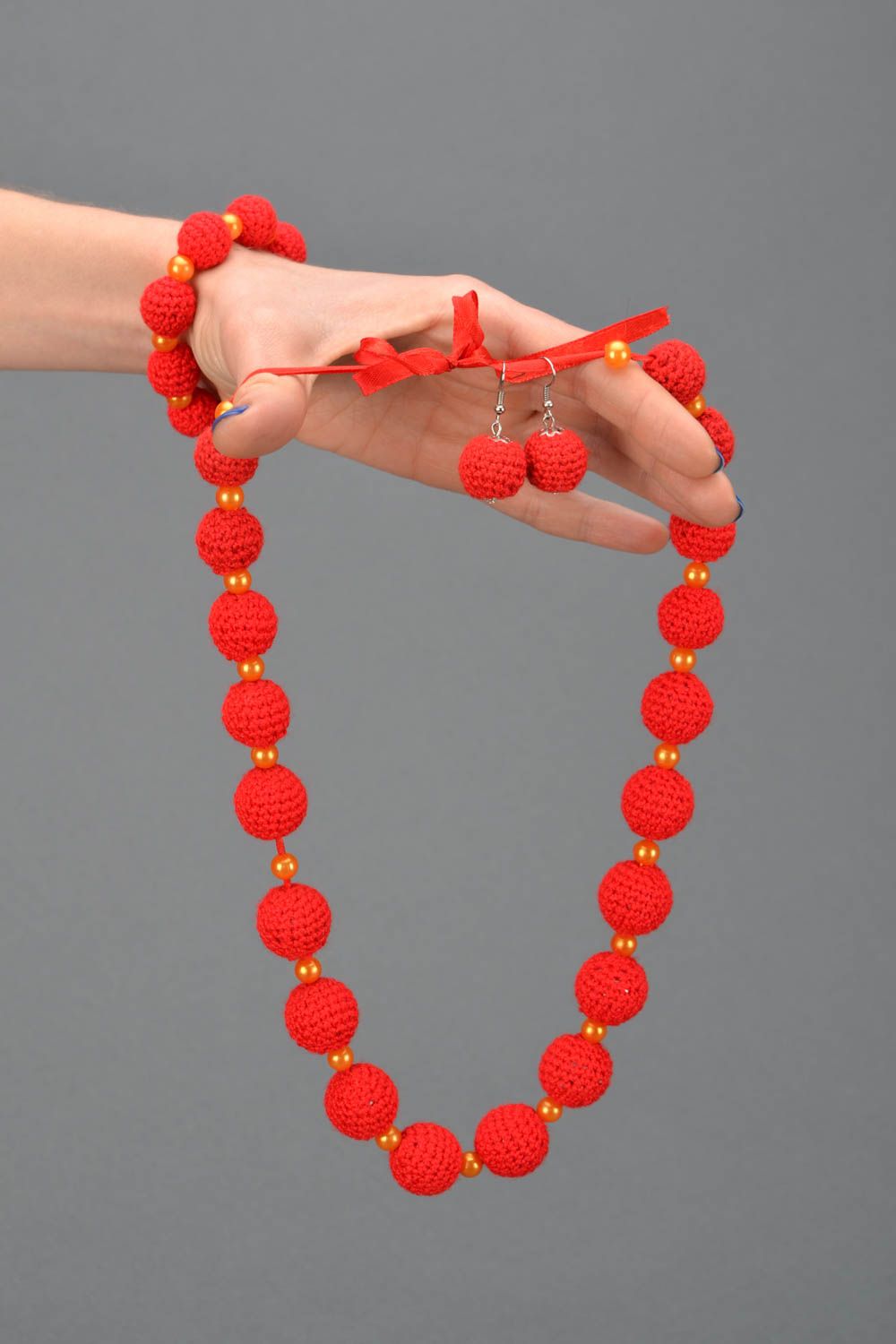 Crochet jewelry set: earrings, necklace and bracelet photo 2