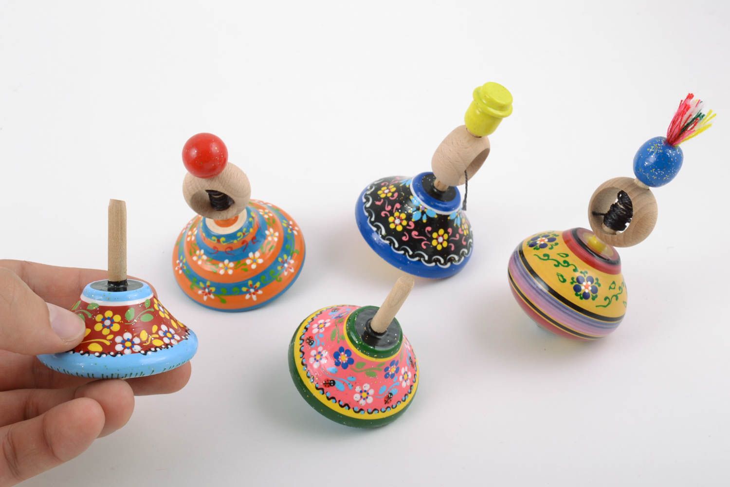 Handmade painted wooden toys set 5 pieces spinning tops photo 2