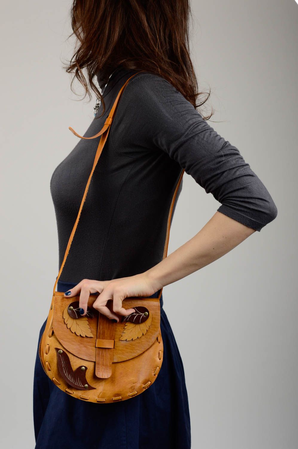 Damen Umhängetasche handgeschaffen Tasche aus Leder Designer Accessoire foto 2